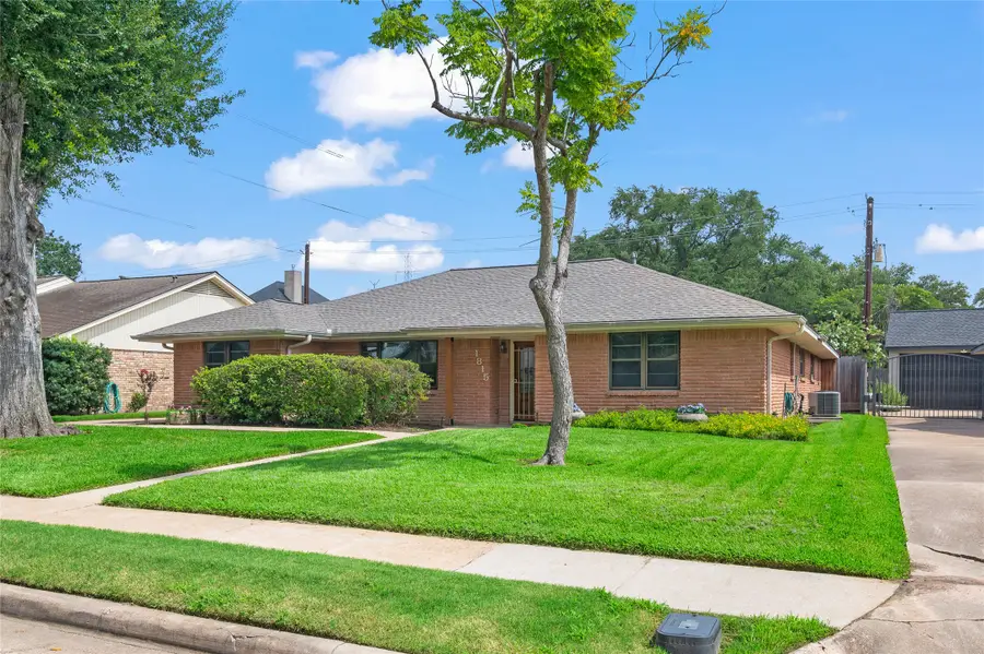 1815 Droxford Drive, Houston, TX 77008 - #2