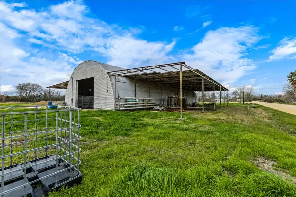 108 Palacios Avenue, La Ward, TX 77970