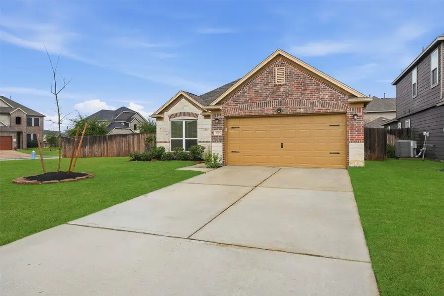 2115 Pacific Loon Ln, Conroe, TX 77385 - Image #2