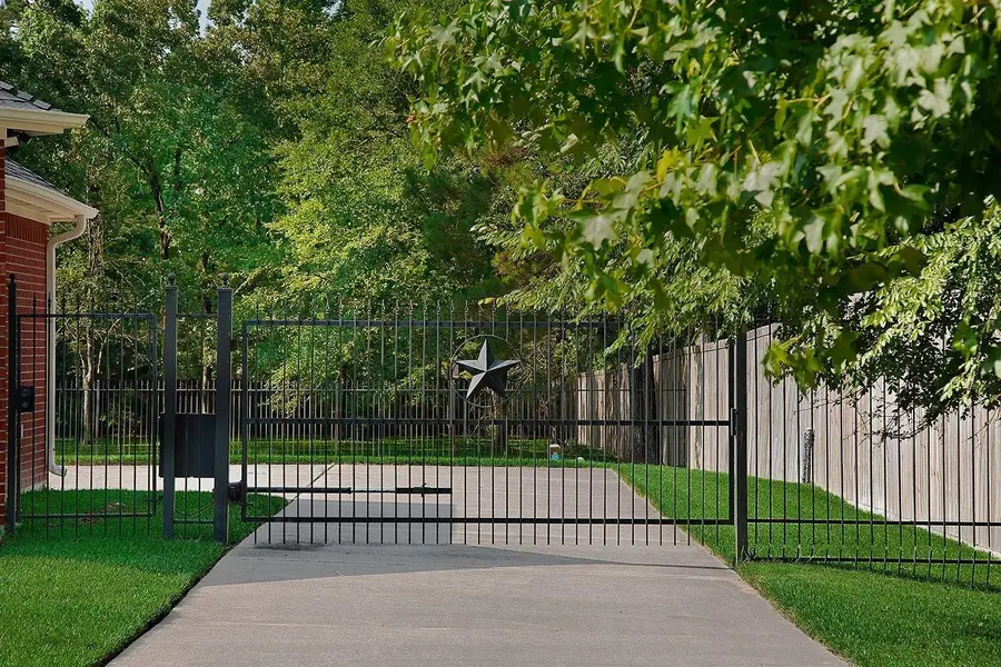 15569 Zoe Loop Drive, Montgomery, TX 77316 - #3