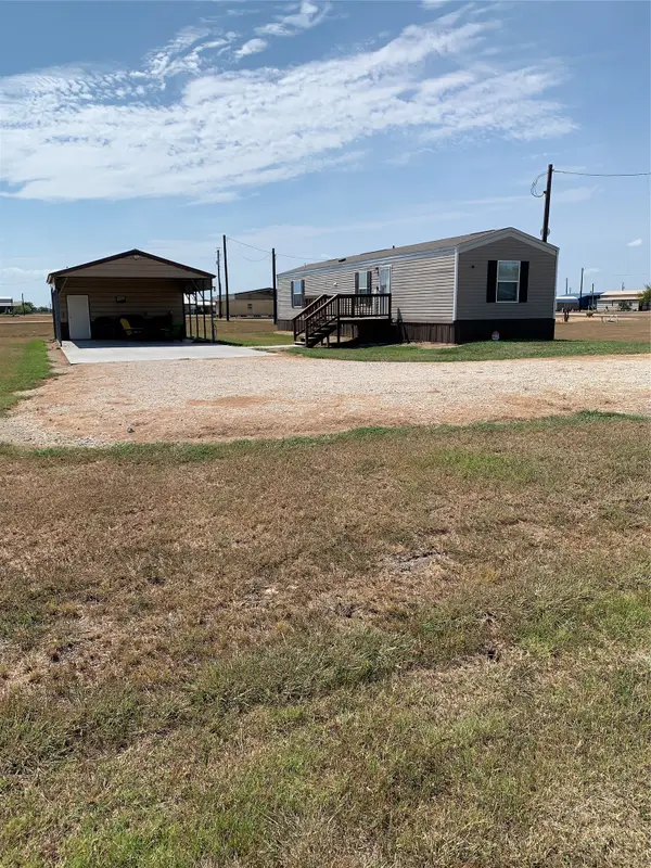132 Squid Lane, Palacios, TX 77465