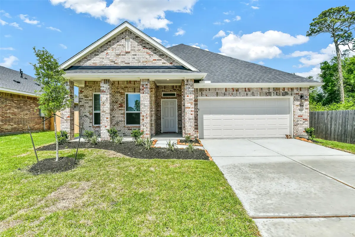 3019 King Oaks Street, Baytown, TX 77251 - #1