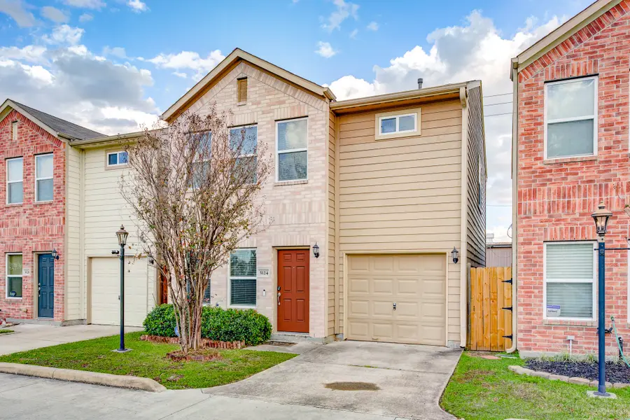 5124 Pinemont Place, Houston, TX 77092 - Image #2