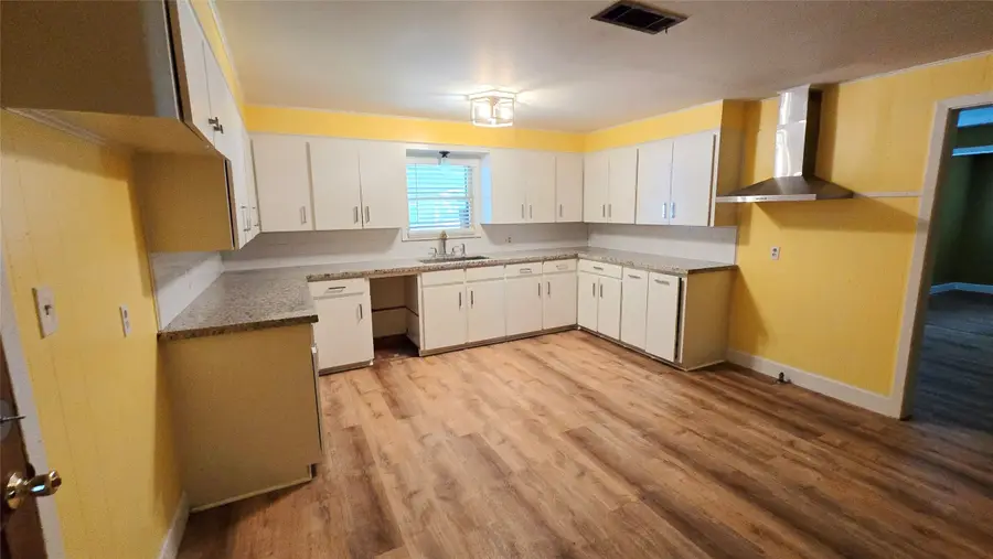 1700 Marilyn Street, Rosenberg, TX 77471 - #2