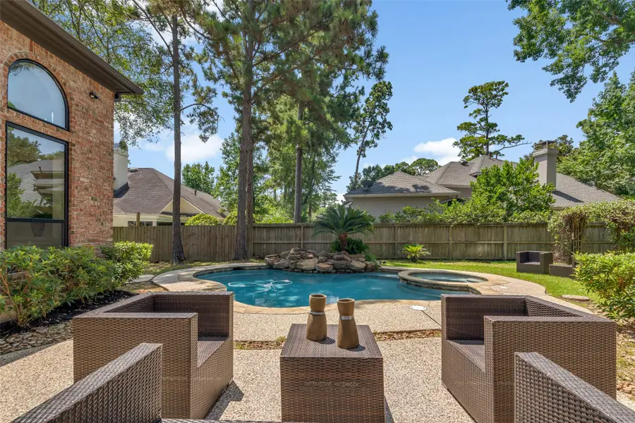 46 Pebble Cove Drive, The Woodlands, TX 77381 - #2
