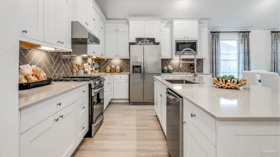 31915 Blossom Lane, Fulshear, TX 77423 - Image #3