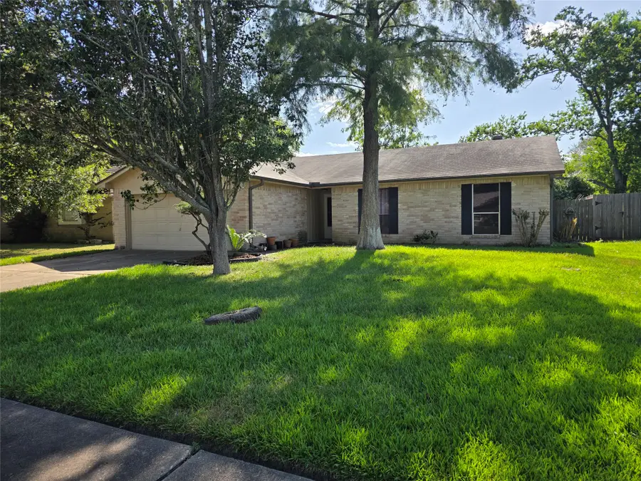 16722 Ribbonridge Drive, Sugar Land, TX 77498 - #2