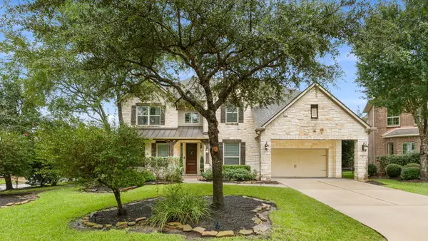10 Black Spruce Court, The Woodlands, TX 77389