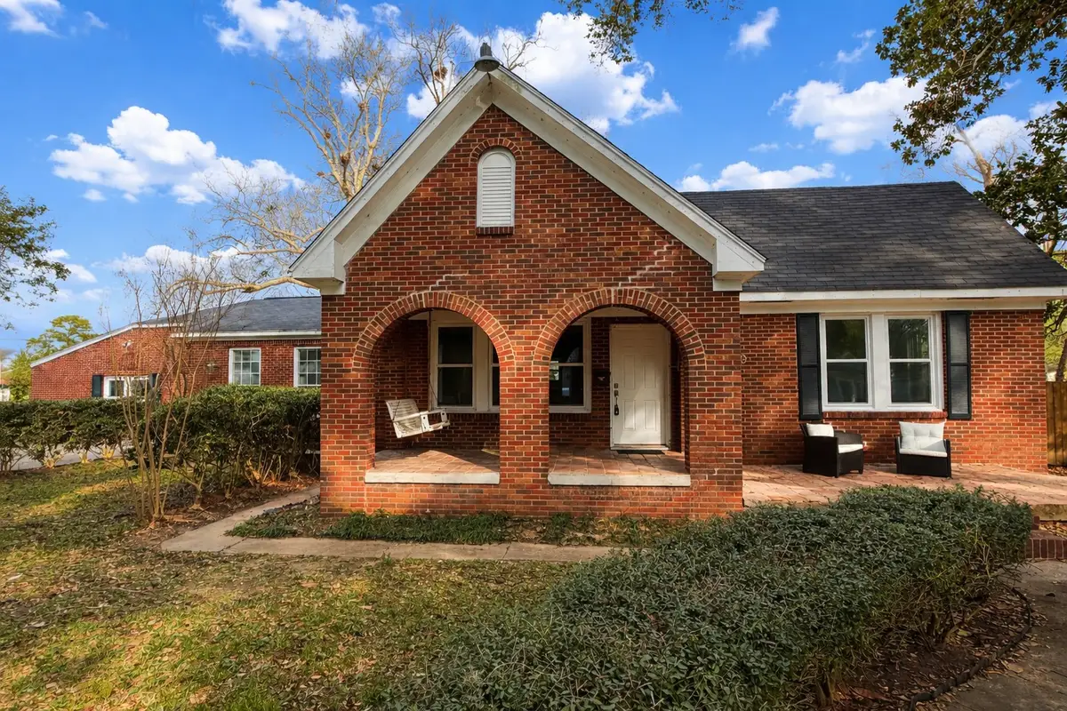 419 E Peach Street, Angleton, TX 77515 - #1