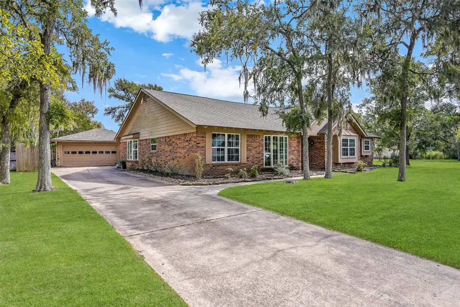 5315 Kingsmill Road, Friendswood, TX 77546 - #2