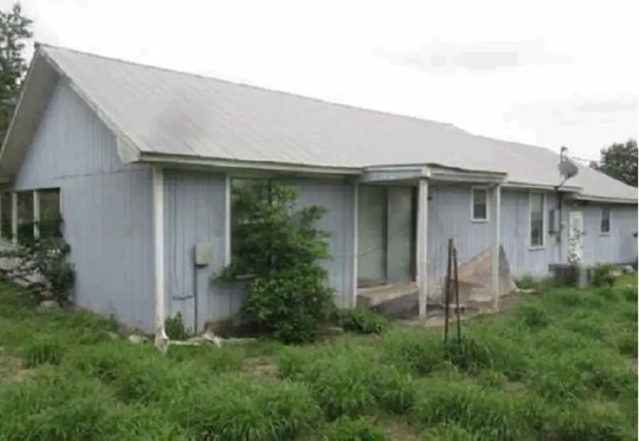 1603 Hackberry Street, Three Rivers, TX 78071 - #3