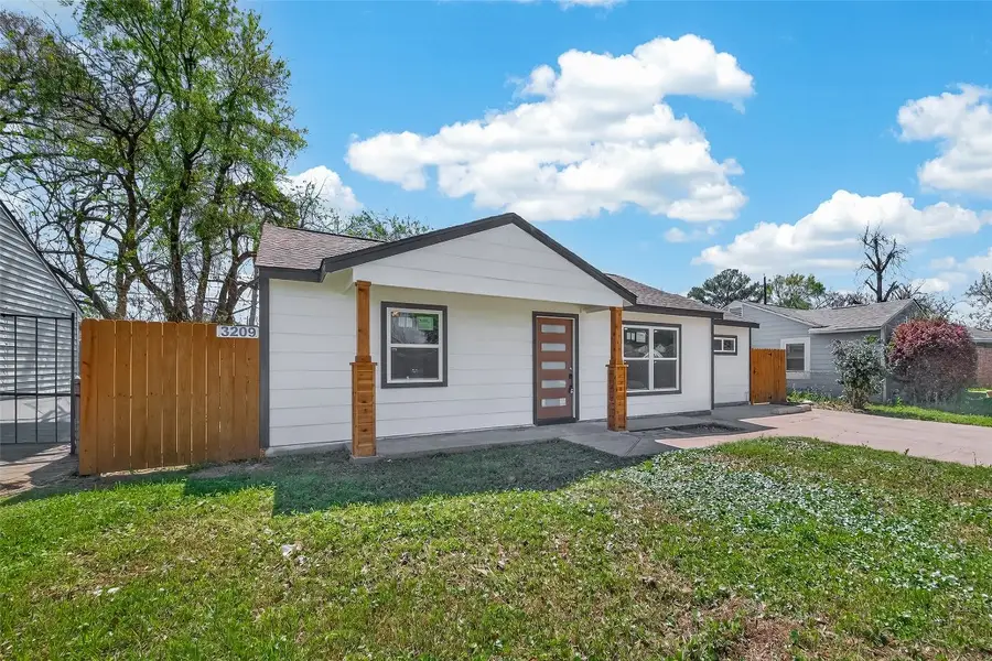 3209 Mccrarey Drive, Houston, TX 77088 - #2