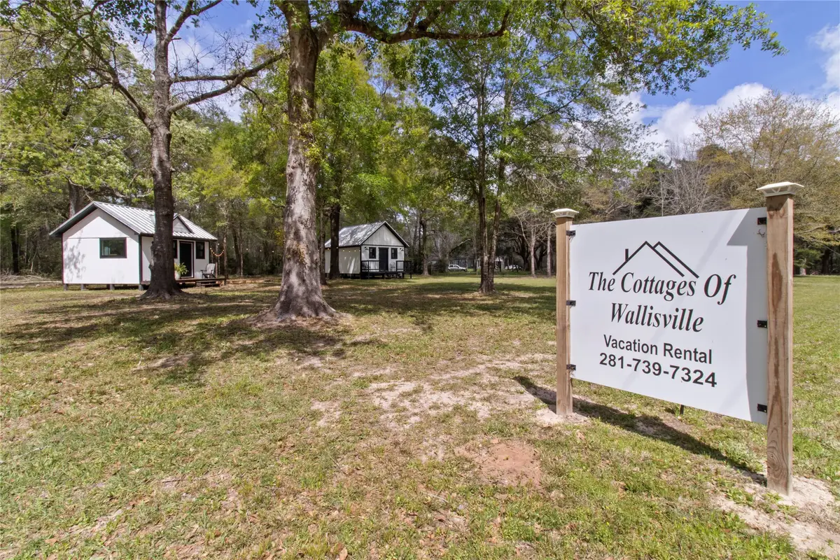 2585 Wallisville Turtle Bayou Road, Wallisville, TX 77597 - Image #1