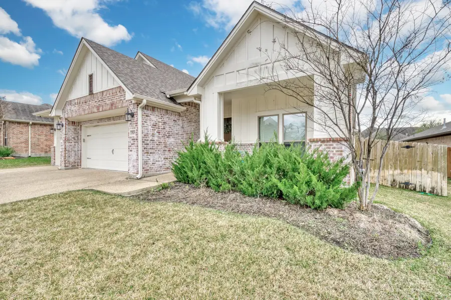 3509 Wildwood Court, Bryan, TX 77808 - #3
