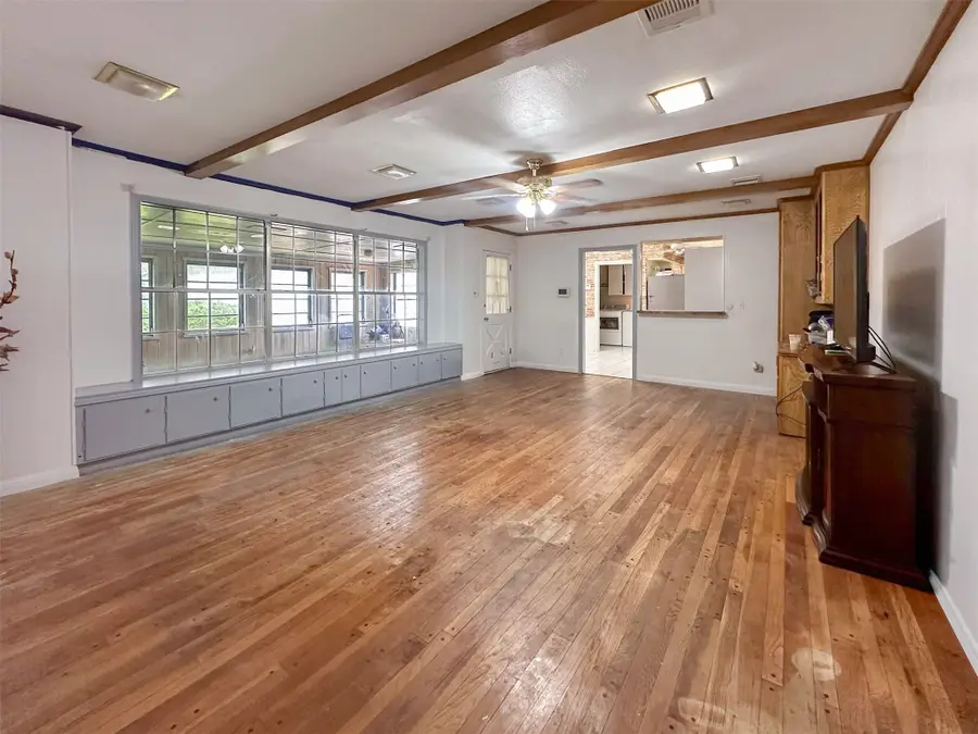 127 Begonia Street, Lake Jackson, TX 77566 - #2