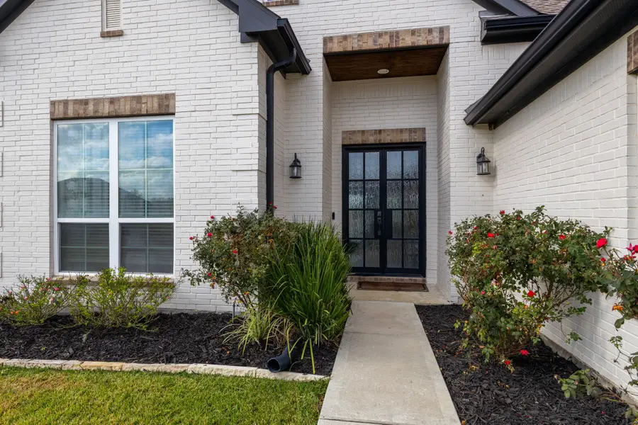 111 Fosters Branch Drive, Schulenburg, TX 78956 - Image #2