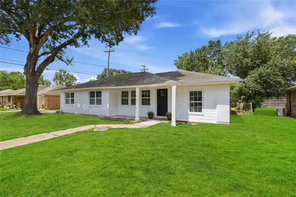 724 Oriole Lane, Pasadena, TX 77502