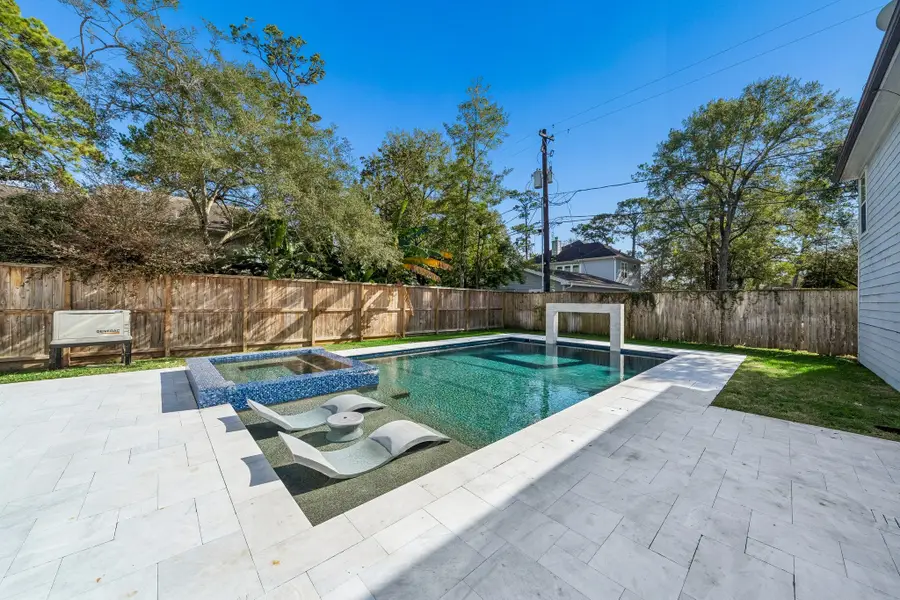 819 Azalea Street, Houston, TX 77018 - Image #2