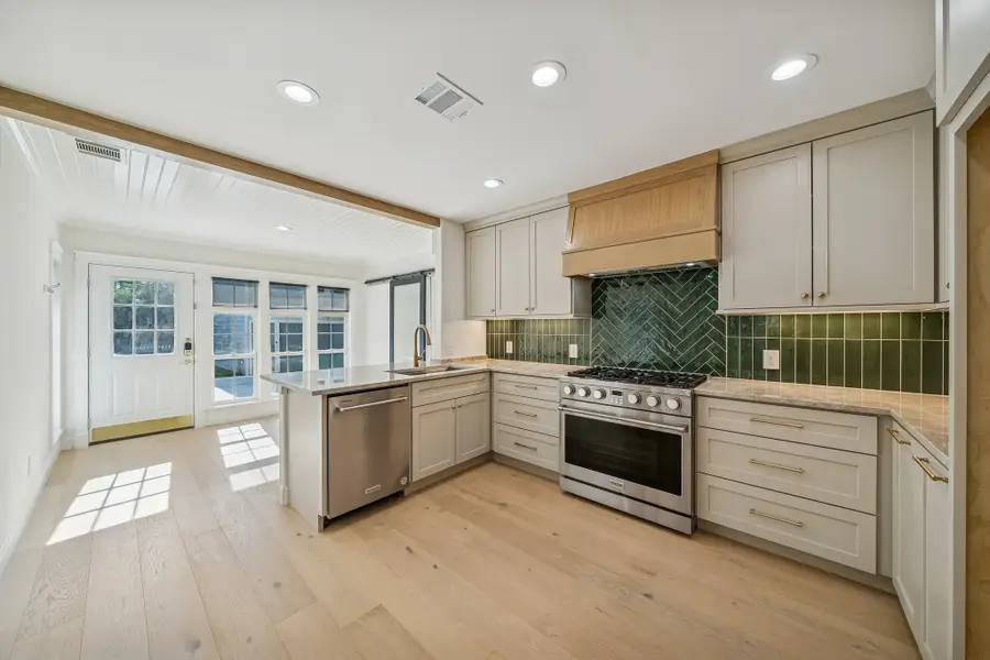 819 Azalea Street, Houston, TX 77018 - Image #3