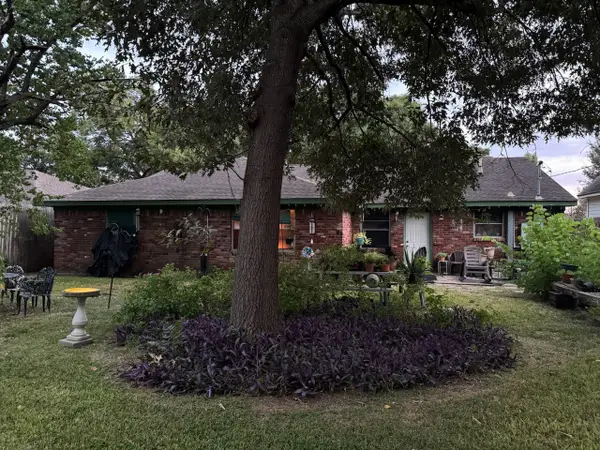 5826 Hornwood Drive, Houston, TX 77081