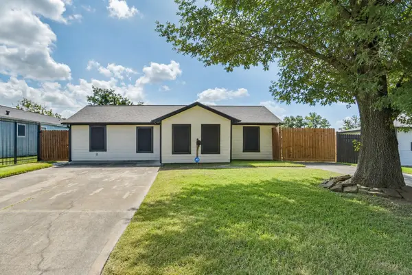 1206 Layton Street, Baytown, TX 77520