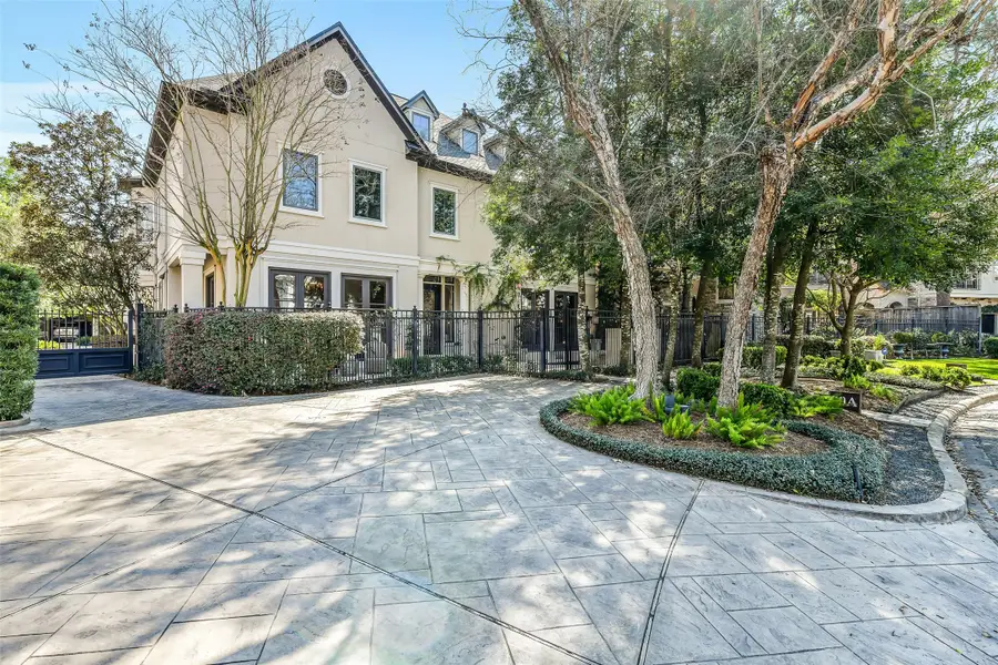 30 Hackberry Lane #A, Houston, TX 77027 - #3