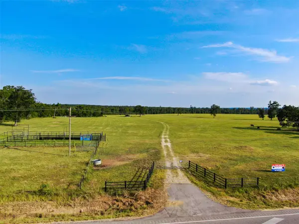 6600 State Highway 150 W, Coldspring, TX 77331