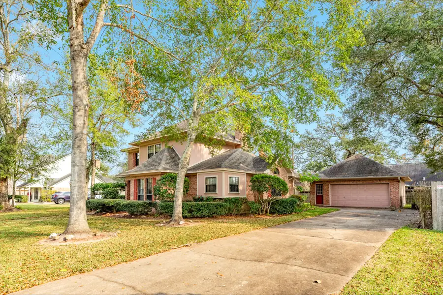 212 Any Way Street, Lake Jackson, TX 77566 - #2
