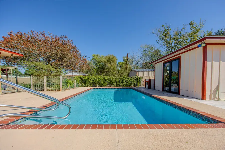 1051 Fm 109, Brenham, TX 77833 - Image #2