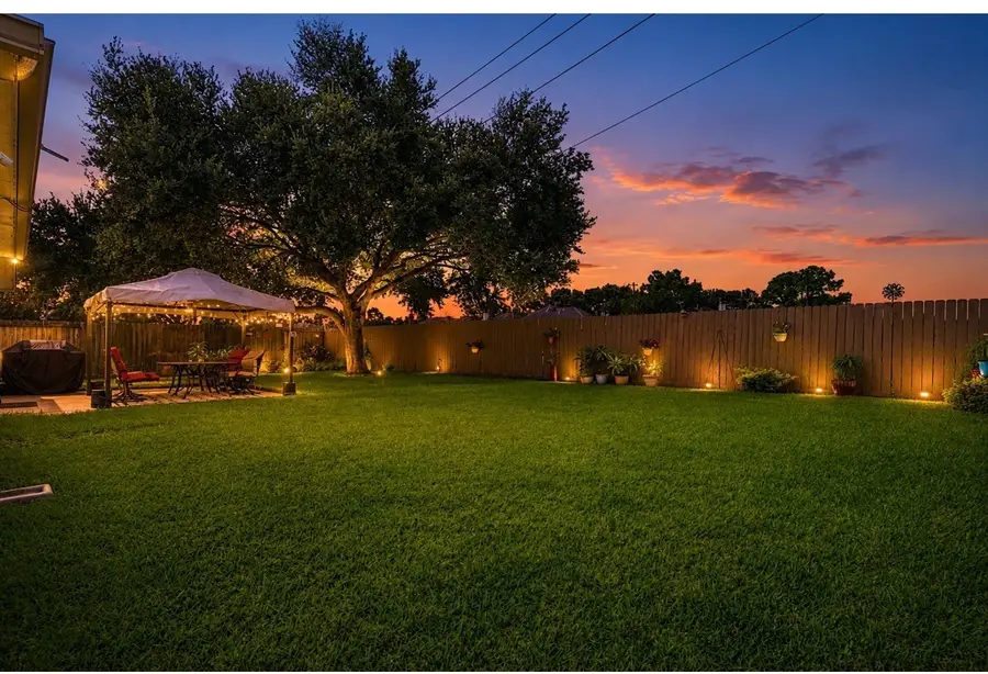 3204 Meadow Bay Lane, Dickinson, TX 77539 - #2