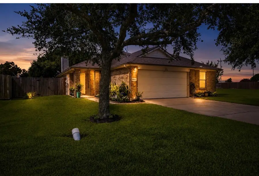 3204 Meadow Bay Lane, Dickinson, TX 77539 - #3
