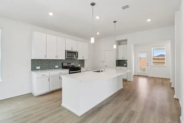 415 Gram Hill Drive, Montgomery, TX 77316