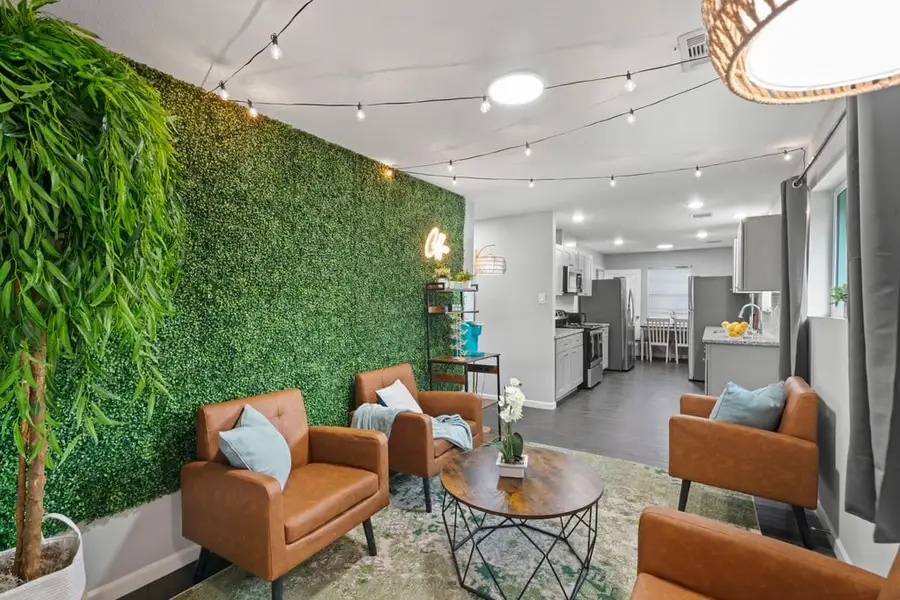 5507 Greylog Drive, Houston, TX 77048 - Image #3