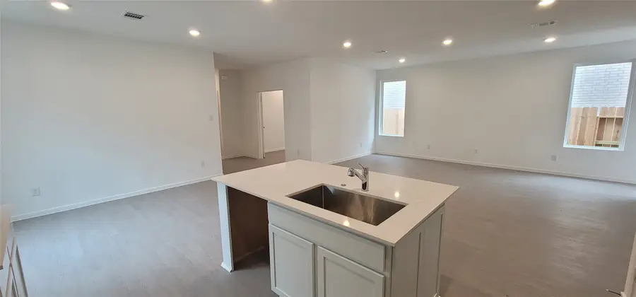 11720 Lazy Oak Creek Drive, Magnolia, TX 77354 - Image #3