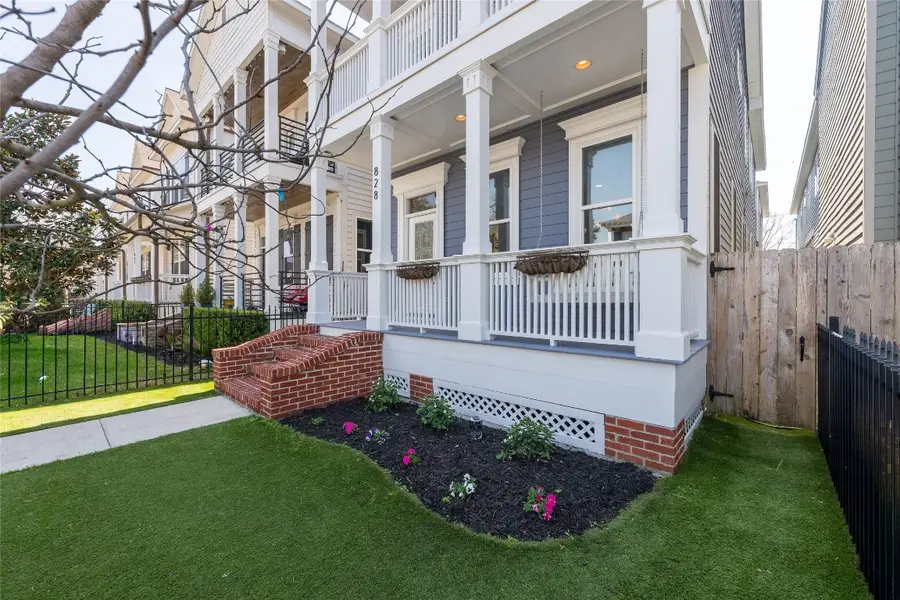 828 E 28th Street, Houston, TX 77009 - #2