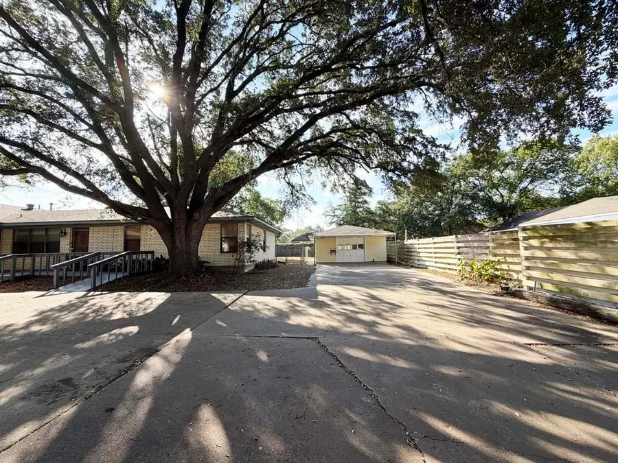 315 N Judson Street, Navasota, TX 77868 - #2