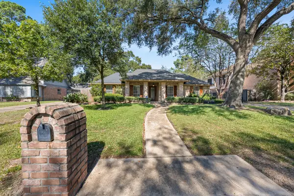 514 Pine Walk Trail, Spring, TX 77388