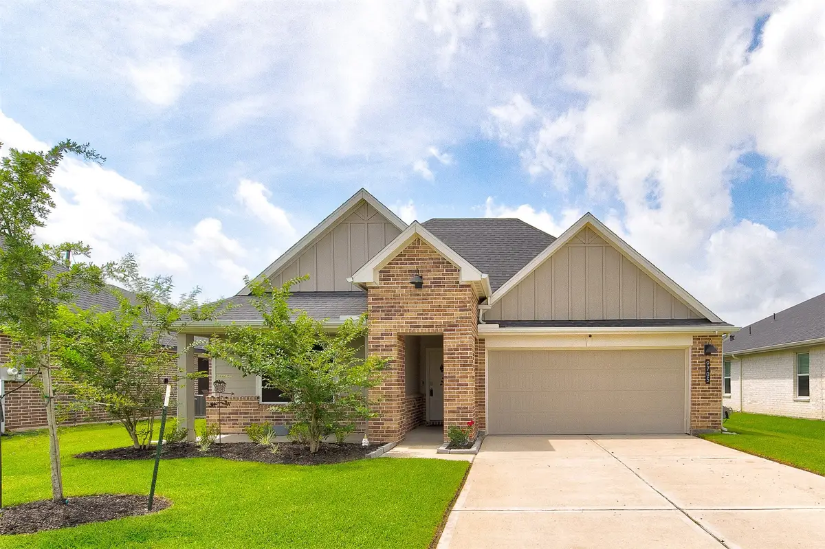 9705 Wall Street, Texas City, TX 77591 - #1