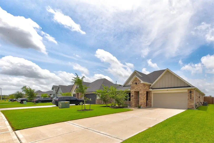 9705 Wall Street, Texas City, TX 77591 - #2
