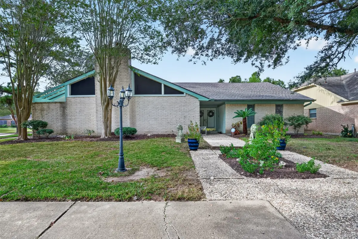 16403 Glenshannon Drive, Houston, TX 77059 - #1