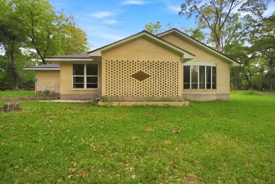 6161 Woodland Lakes Loop, Willis, TX 77378 - #2