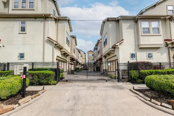 931 W 23rd Street #B, Houston, TX 77008