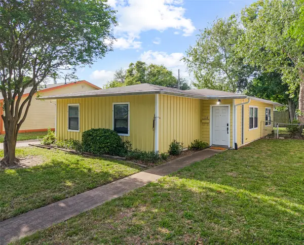 114 Pompano Ave, Galveston, TX 77550