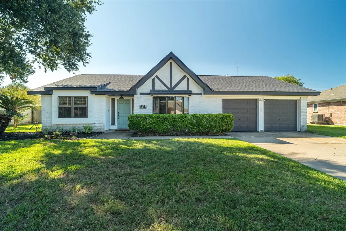 1413 21st Avenue N, Texas City, TX 77590 - Image #1