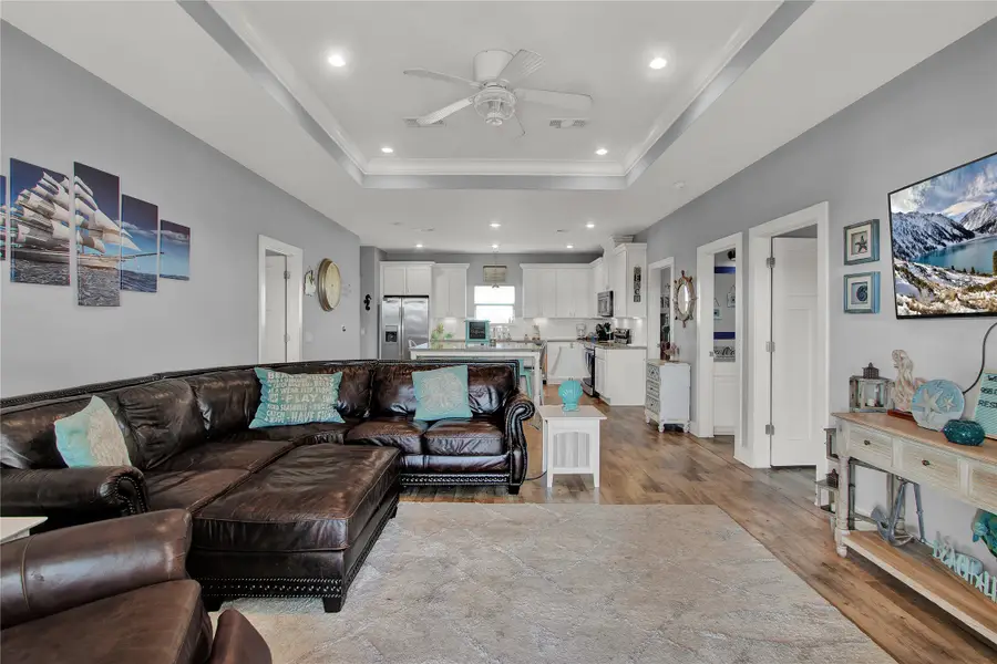 955 Driftwood Drive, Crystal Beach, TX 77650 - #2