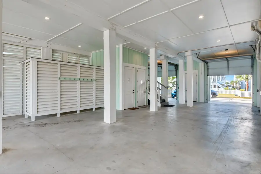 3815 Sea Breeze Lane, Galveston, TX 77554 - #3