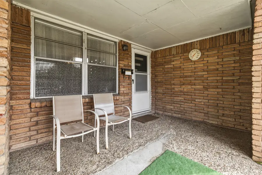 1605 Marlock Ln, Pasadena, TX 77502 - #3