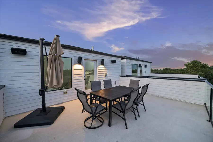 209 W 10th 1/2 Street, Houston, TX 77008 - #2
