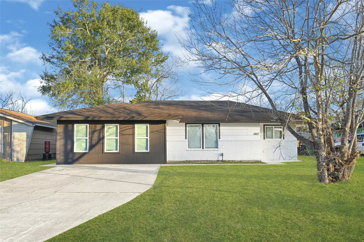 5827 Heron Drive, Houston, TX 77033 - #1