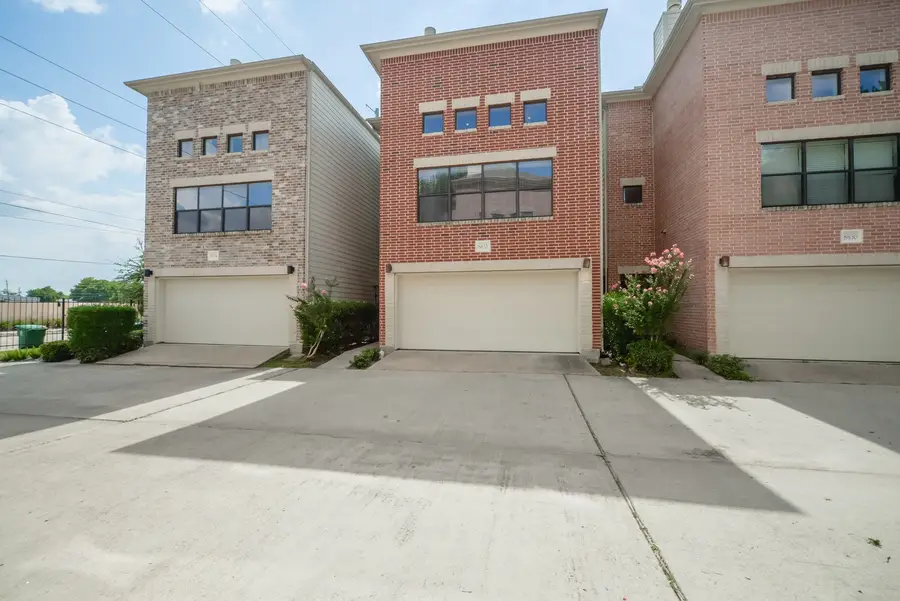 8632 Meadowcroft Drive, Houston, TX 77063 - #2